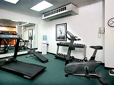 Hotel Courtyard By Marriott San Juan Miramar