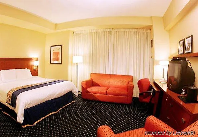 Hotel Courtyard By Marriott San Juan Miramar Puerto Rico