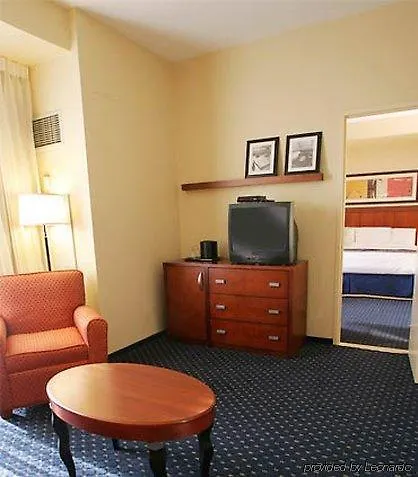 Hotel Courtyard By Marriott San Juan Miramar