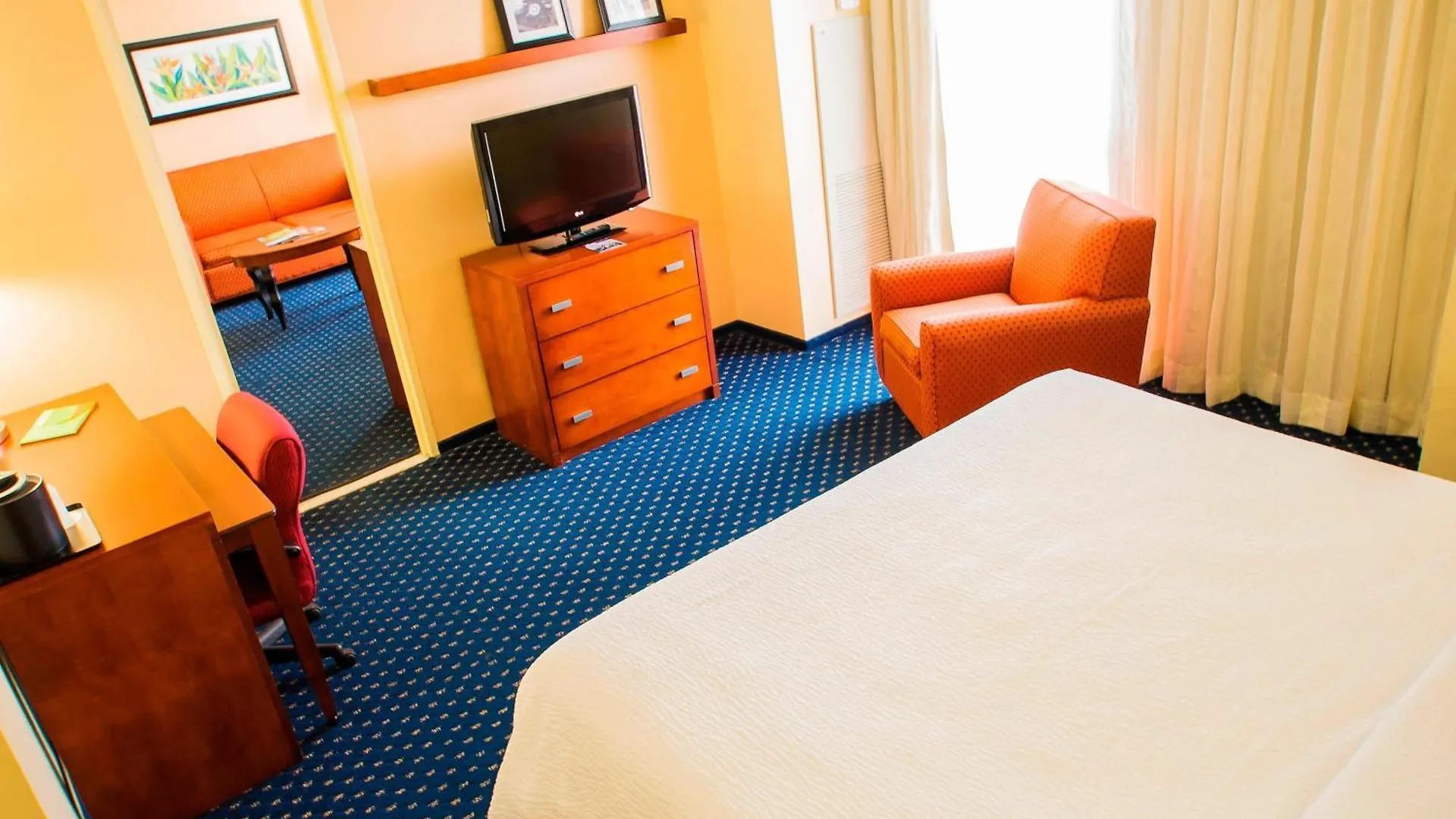 Hotel Courtyard By Marriott San Juan Miramar