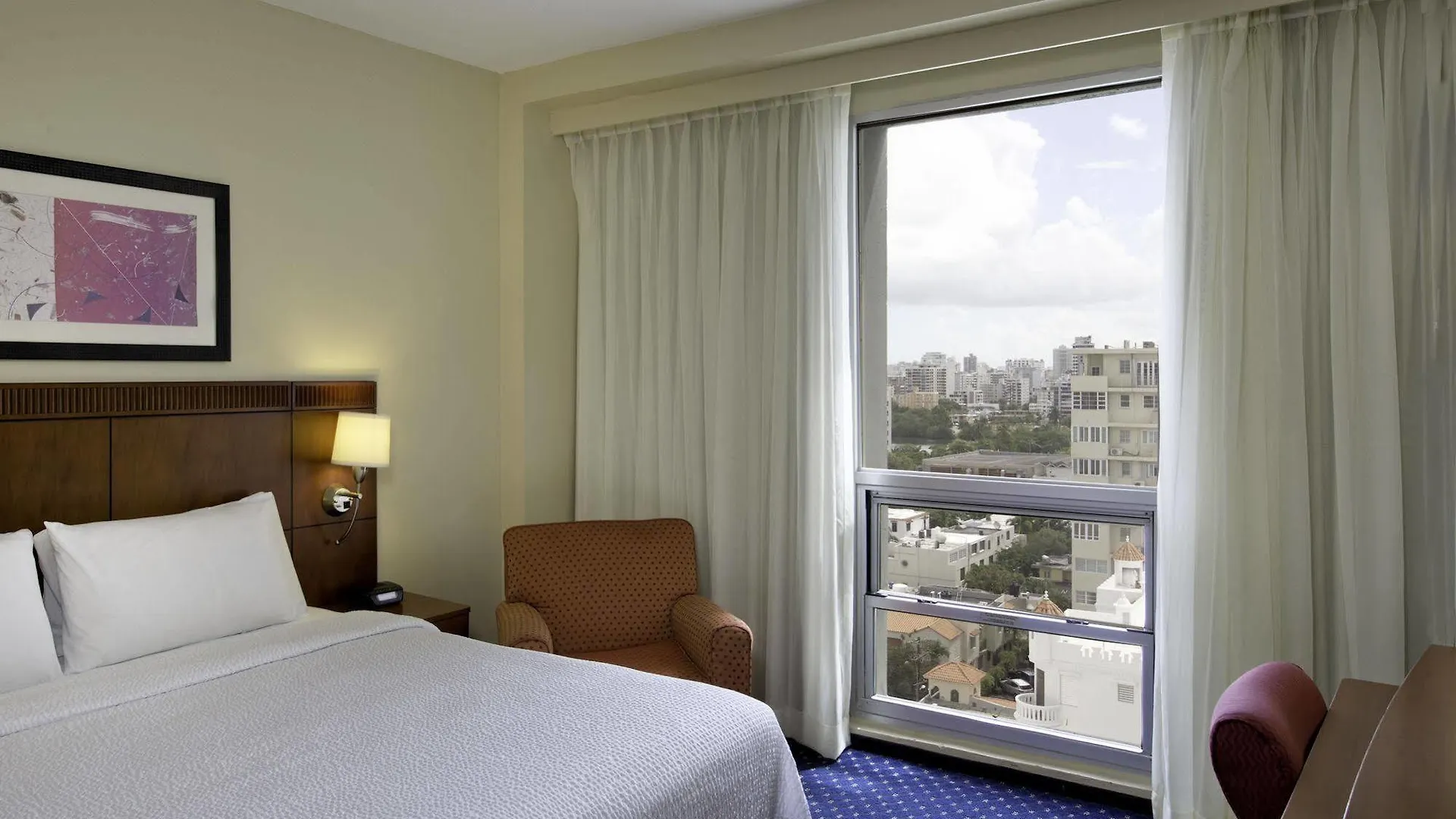Courtyard By Marriott San Juan Miramar Hotel